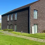 National Golf Apartment