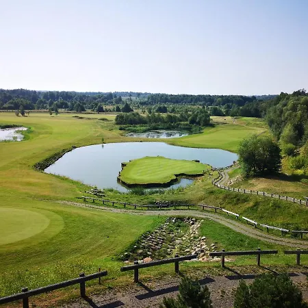 National Golf Апартаменты *