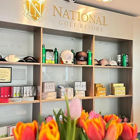 National Golf アパート *